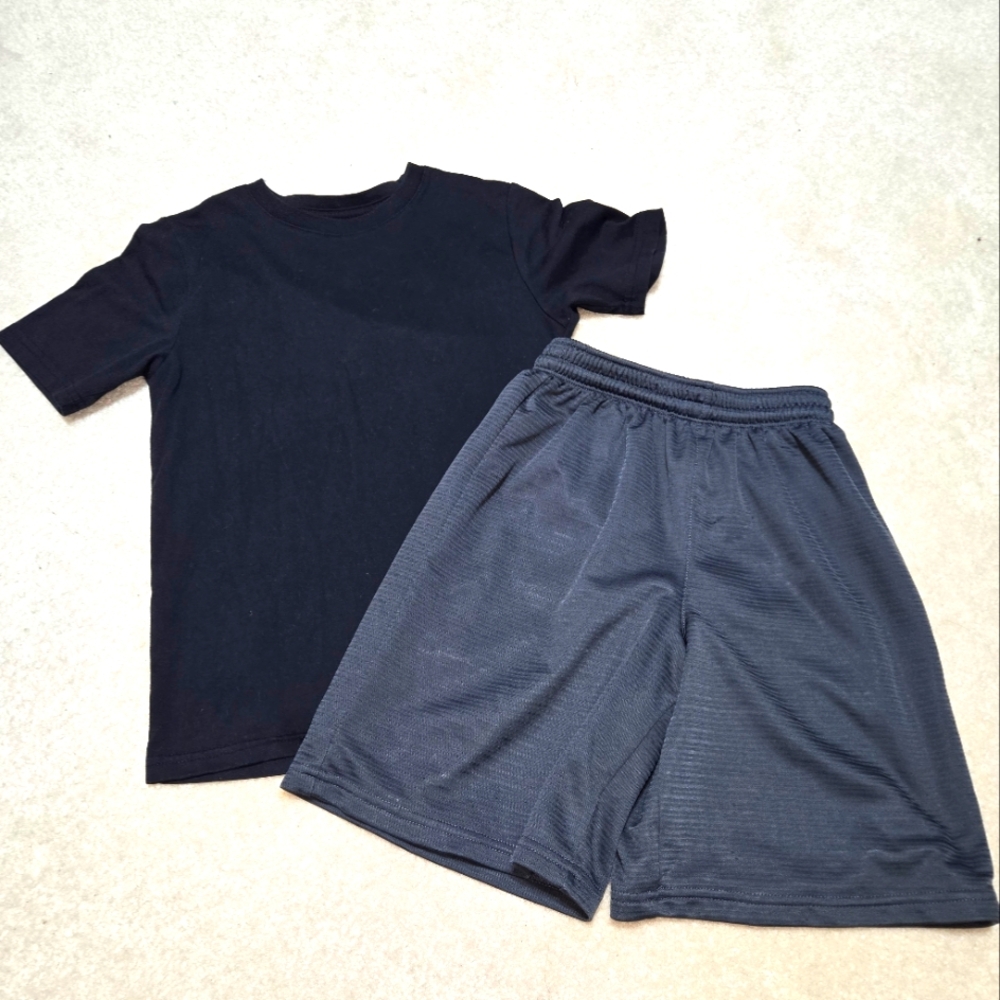 Boy's sz 8 2pc Bundle Black T-Shirt and Gray Shorts Set